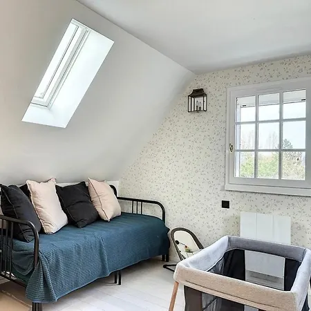 Charmante Maison, 8 Personnes, Piscine Et Tennis * Deauville