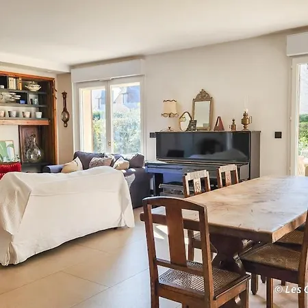 Charmante Maison, 8 Personnes, Piscine Et Tennis