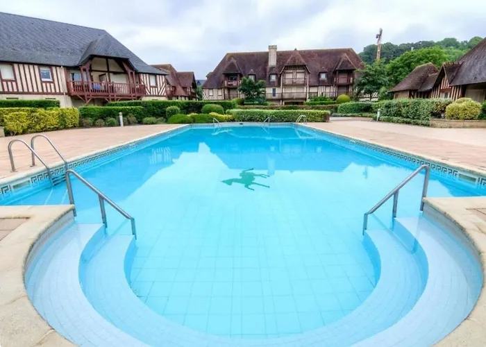 Charmante Maison, 8 Personnes, Piscine Et Tennis