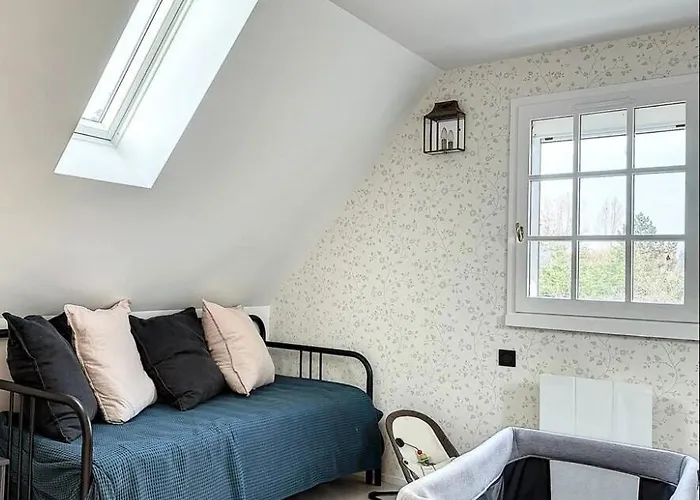 Charmante Maison, 8 Personnes, Piscine Et Tennis * Deauville