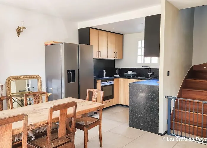 Charmante Maison, 8 Personnes, Piscine Et Tennis Prázdninový dům