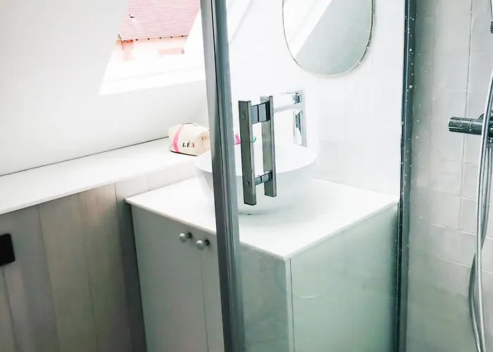 Charmante Maison, 8 Personnes, Piscine Et Tennis * Deauville