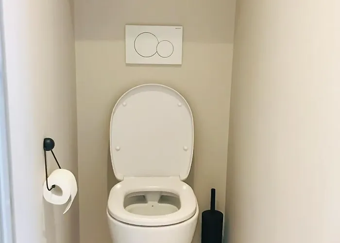 Prázdninový dům Charmante Maison, 8 Personnes, Piscine Et Tennis