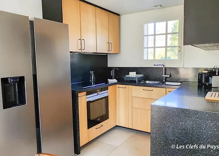 Charmante Maison, 8 Personnes, Piscine Et Tennis Deauville