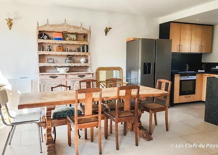 Charmante Maison, 8 Personnes, Piscine Et Tennis